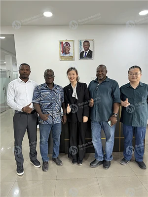 Meibao Team vierailee asiakkaiden luona Afrikassa vahvistaakseen yhteistyötä